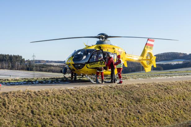 Bezirk Krems: Zwei Schwerverletzte nach Kollision zweier Fahrzeuge