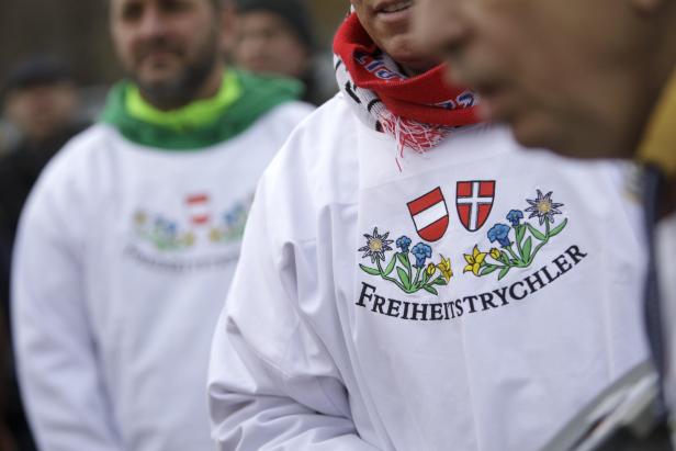 DEMONSTRATION FAIRDENKEN "FÜR UNSER ÖSTERREICH - NEIN ZUR ZUCKERL-KOALITION!!!"