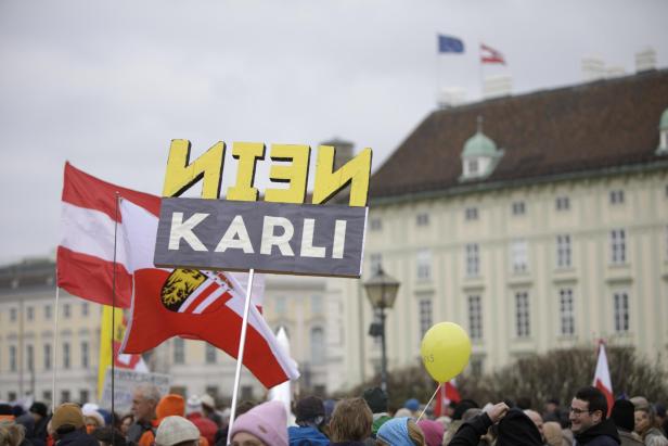 DEMONSTRATION FAIRDENKEN "FÜR UNSER ÖSTERREICH - NEIN ZUR ZUCKERL-KOALITION!!!"