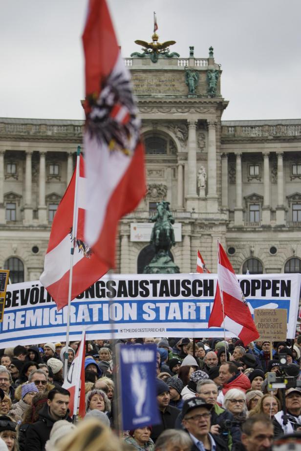 DEMONSTRATION FAIRDENKEN "FÜR UNSER ÖSTERREICH - NEIN ZUR ZUCKERL-KOALITION!!!"