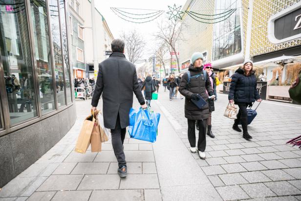 Adventbeginn: Handel zeigte sich am Samstag optimistisch