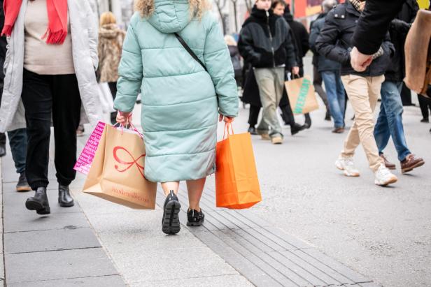 Adventbeginn: Handel zeigte sich am Samstag optimistisch