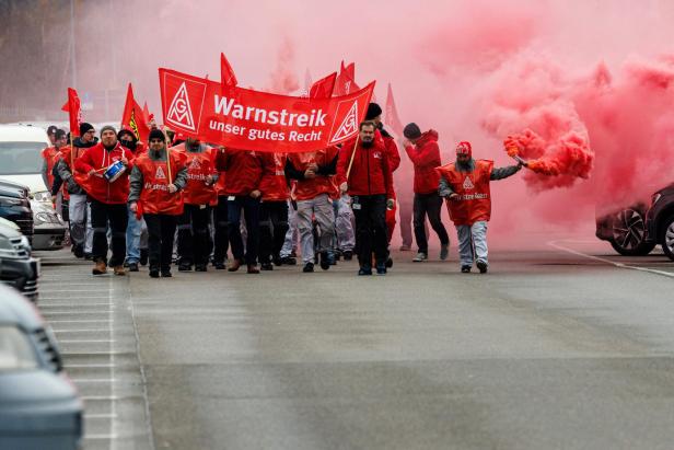 GERMANY-LABOUR-AUTOMOBILE-VW