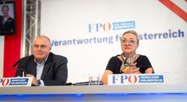 PK FPÖ "FREIHEIT FÜR DEN WIRTSCHAFTSSTANDORT ÖSTERREICH": SCHIEFER / KOLM