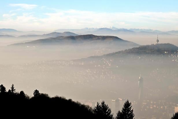 Gefährlicher Smog in Sarajevo: Bürger sollen Masken tragen