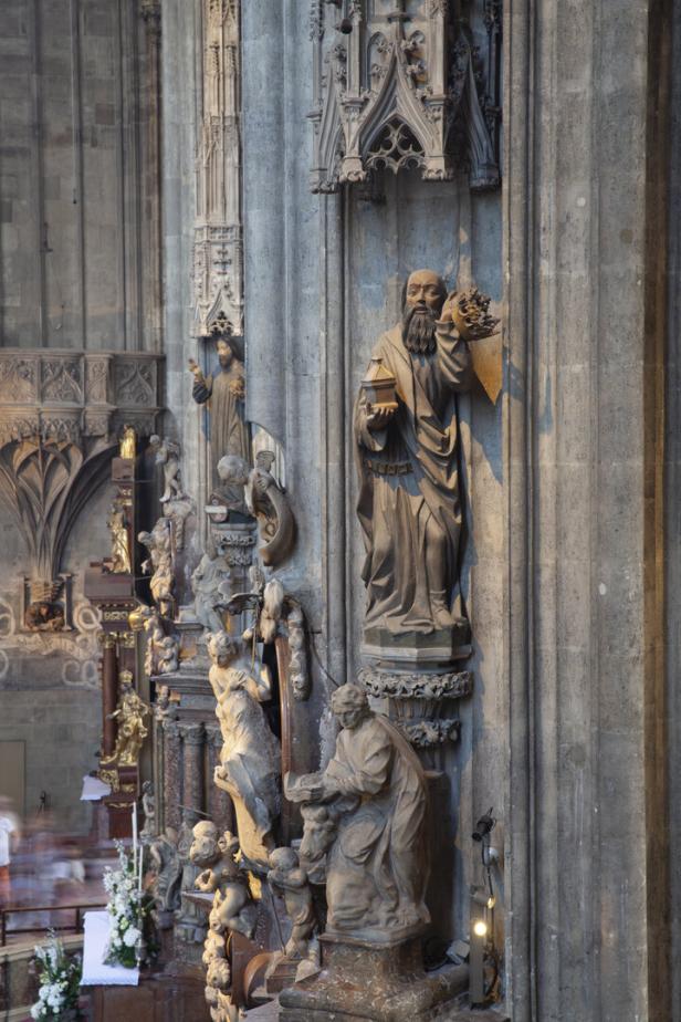 Von Krippen und Wolfssegen: Weihnachtsvorbereitungen im Stephansdom