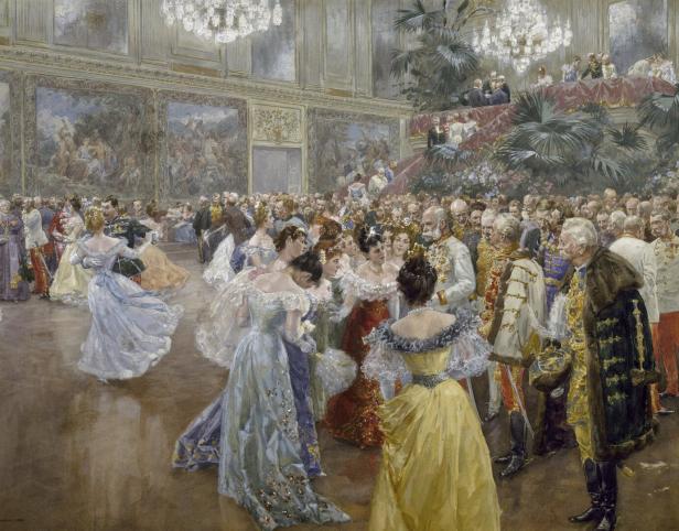 Das Gemälde zeigt einen Ballsaal voller Menschen in festlicher Kleidung.