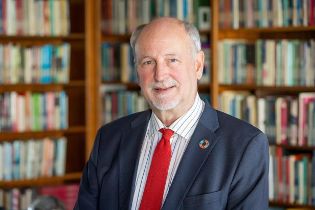 Wolfgang Lutz, Geograf und Bildungsforscher 46-211764639