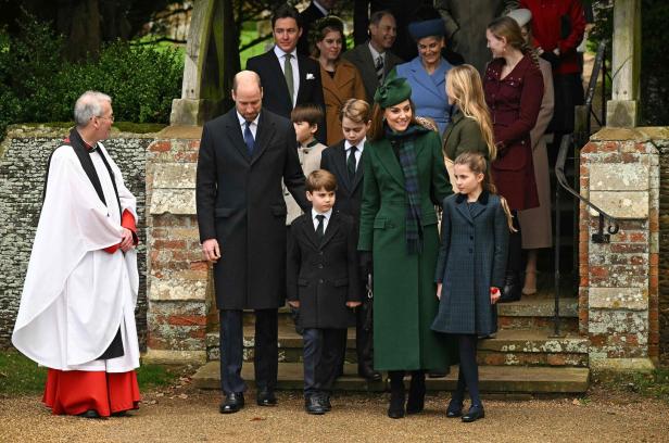 Die britische Königsfamilie beim traditionellen Kirchgang zu Weihnachten