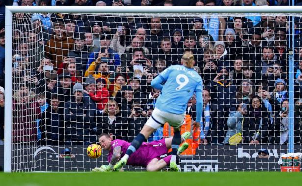 Premier League - Manchester City v Everton