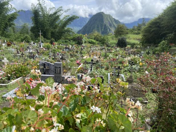 Der Friedhof Cimetière Paysager im Cirque de Salazie