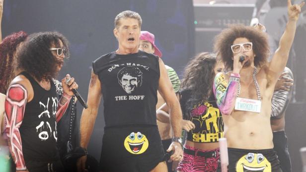 AMAs: Adele und Swift räumen ab, The Hoff tanzt