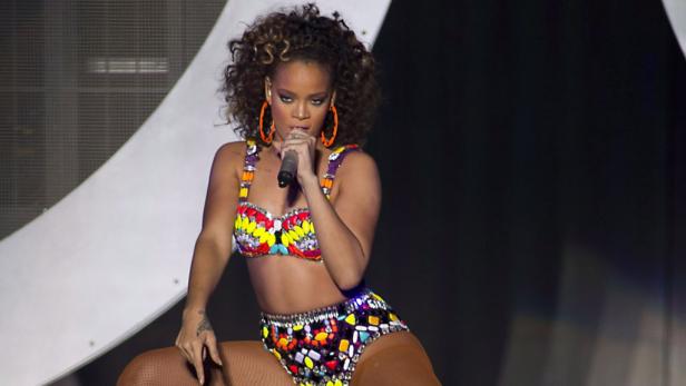 AMAs: Adele und Swift räumen ab, The Hoff tanzt