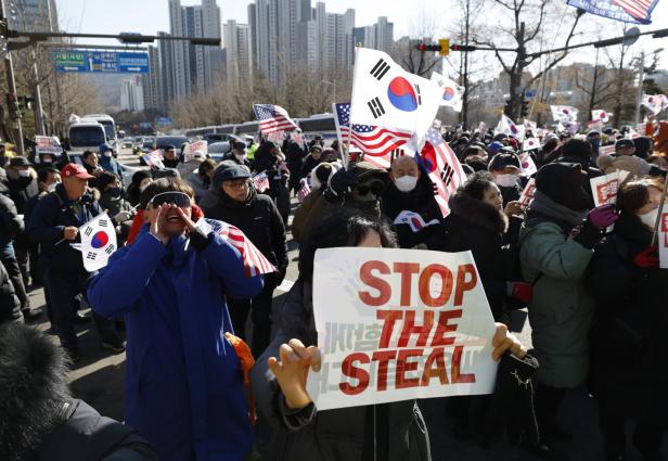 Südkoreas Präsident: In Haft, aber noch nicht am Ende