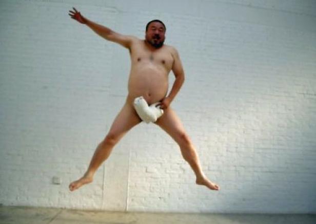 Ai Weiwei-Fans protestieren mit Nacktfotos
