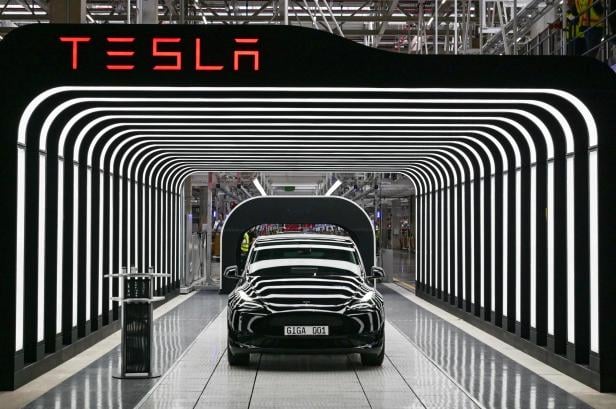 Tesla Model Y in der Gigafactory.