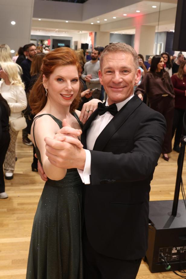 Inspirationen für den Opernball: Rebecca Horner tanzte im Frack an