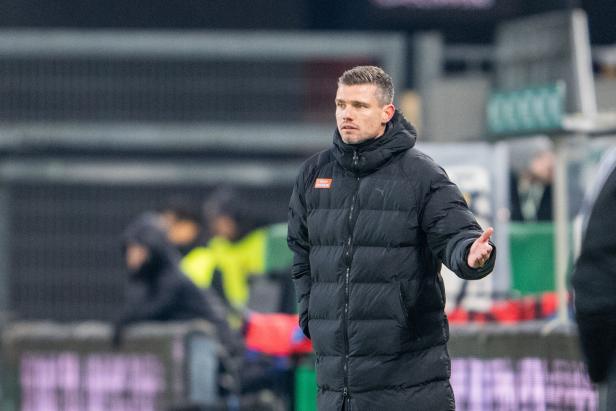 FUSSBALL: ADMIRAL BUNDESLIGA / 17. RUNDE: SK RAPID - RZ PELLETS WAC Rapid verliert mit dem 1:3 gegen den WAC an Boden und sucht die Basics