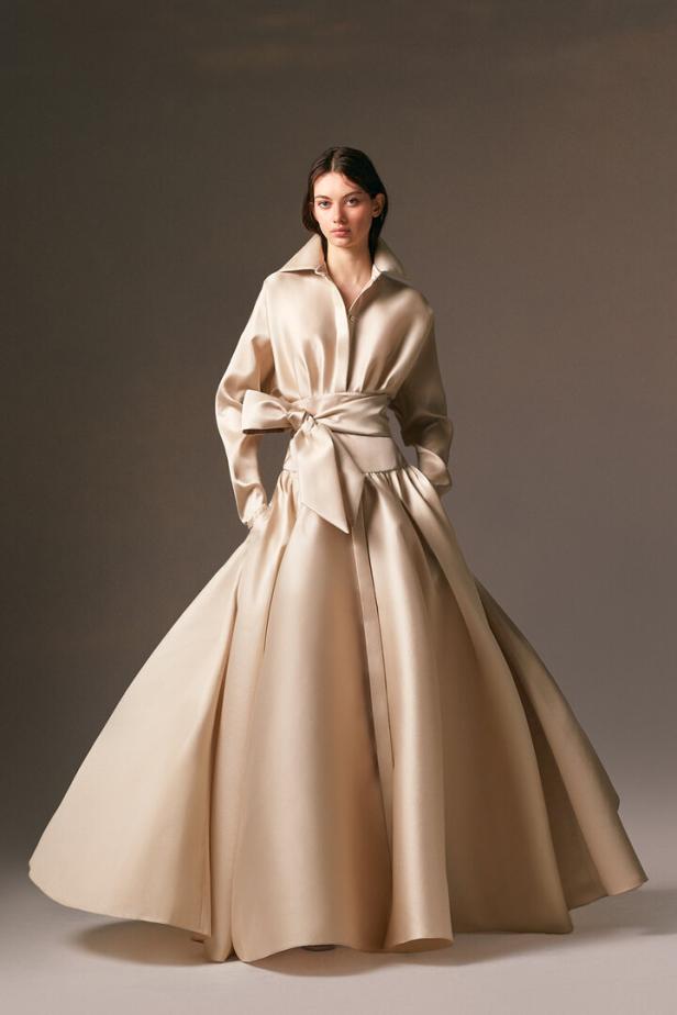 Abendrobe mit weit ausgestelltem Rock von Alexis Mabille.
