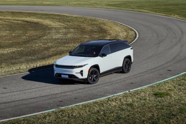 Autonomes Fahren bei Stellantis: Auch Augen abwenden wird möglich
