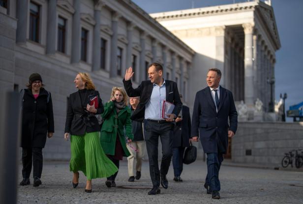 KOALITION: SONDIERUNGSGESPRÄCHE ZWISCHEN ÖVP, SPÖ UND NEOS: BREITENEDER / BURES / HOLZLEITNER / KUCHER / BABLER