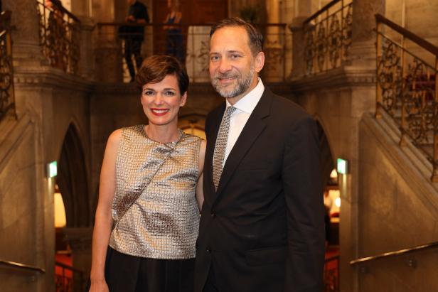 Wer wird Minister? Chancen haben ein Ex-Präsident und ein bekannter Nachname