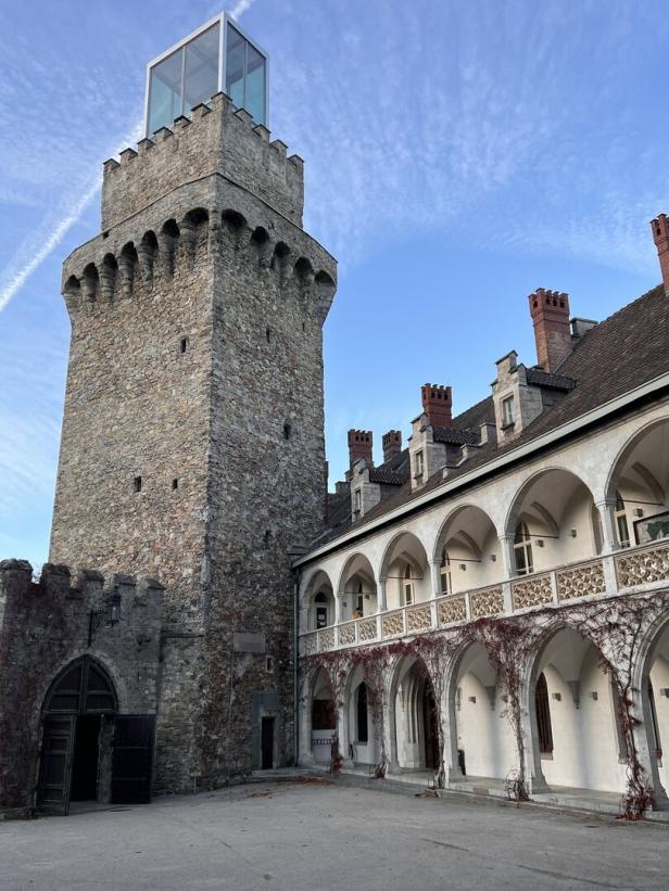 Herber Schlag: Wirt im Rothschildschloss hat zugesperrt