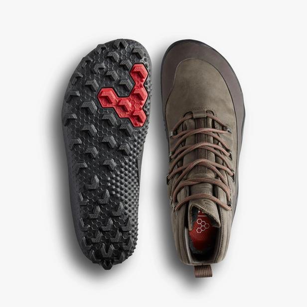 Ein Paar Barfußschuhe von Vivobarefoot, Modell „Winter II SG Womens“.