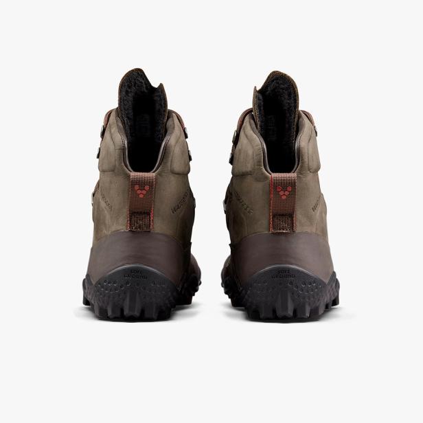 Zwei braune Barfuß-Winterstiefel der Marke Vivobarefoot von hinten.