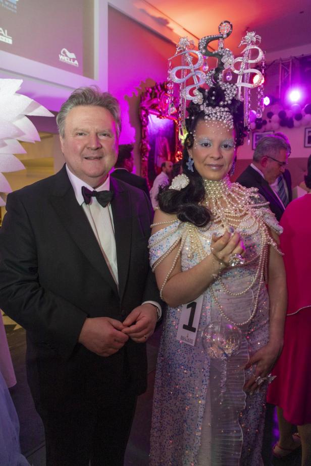 "Dancing Stars" und "Goldene Locken" bei der Ballnacht der Friseure