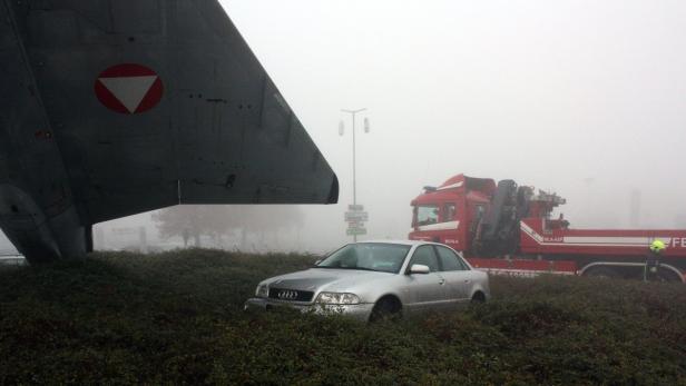 Auto beinahe mit Draken kollidiert