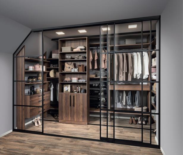 Ein begehbarer Kleiderschrank für jeden Raum: Tipps und Tricks