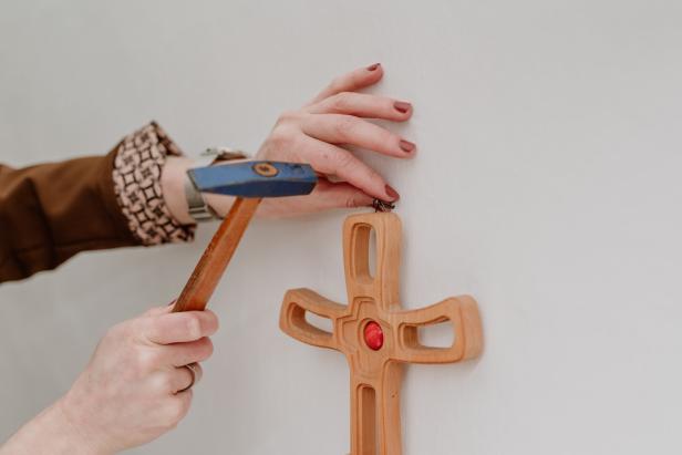 Frau in der Kirche: Von der Weihe weiterhin meilenweit entfernt