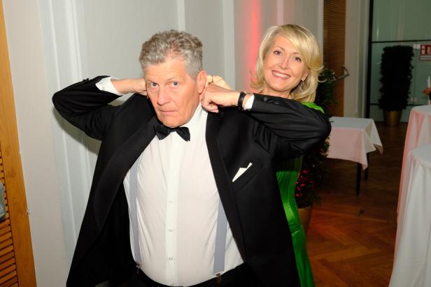Hanke und Meinl-Reisinger gaben Debüt als Minister bei Elmayer-Kränzchen