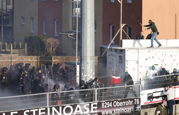 FUSSBALL: ADMIRAL BUNDESLIGA / 21. RUNDE: TSV EGGER GLAS HARTBERG - SK RAPID