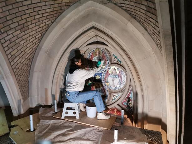 Linzer Mariendom: Neuer Glanz im historischen Kapellenkranz