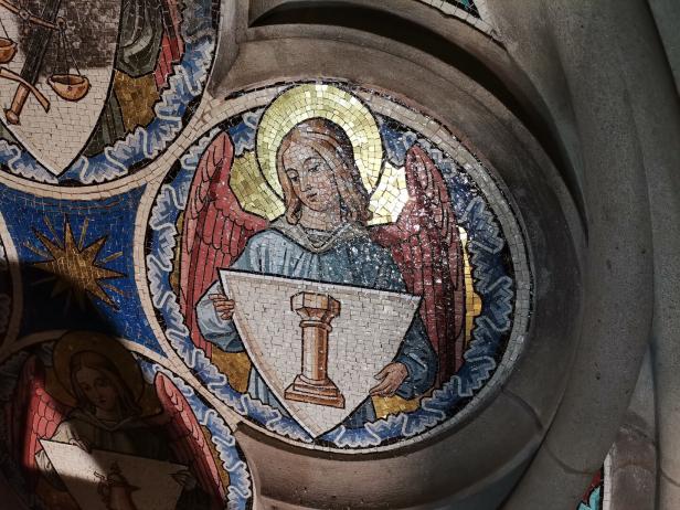 Linzer Mariendom: Neuer Glanz im historischen Kapellenkranz