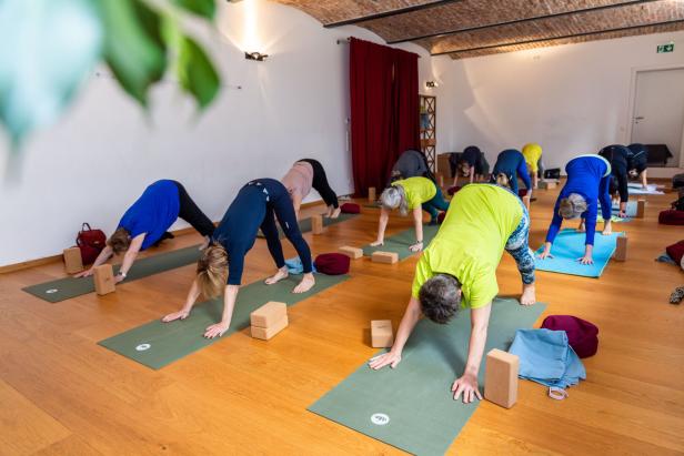 Yoga: Was sich im Alter aus der meditativen Praxis schöpfen lässt