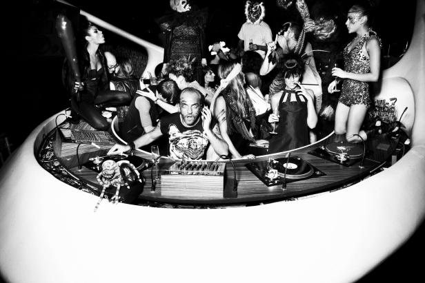 Sven Väth im Interview: "Ein Plattenspieler ist ein Instrument"