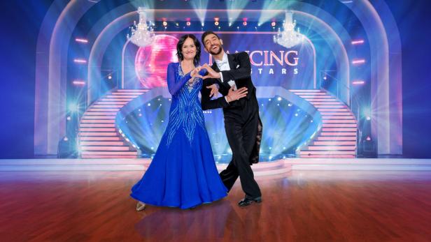 So lief die erste "Dancing Stars"-Show: Gesichtsakrobatik, Aussetzer und Kernöl-Adonis