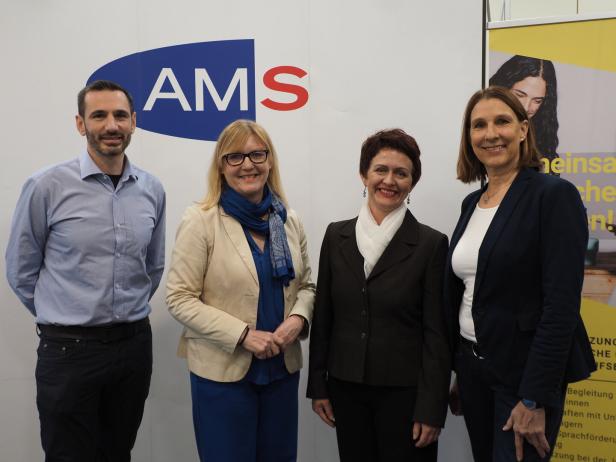 Präsentierten Pilotprojekt des AMS: Florian Stummelreiter, Sandra Kern, Nina Utts und Veronika Haschka