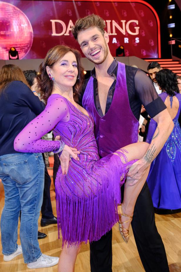 "Dancing Stars": Woran Julia Cencig noch arbeiten muss und wie sie mit Jury-Kritik umgeht