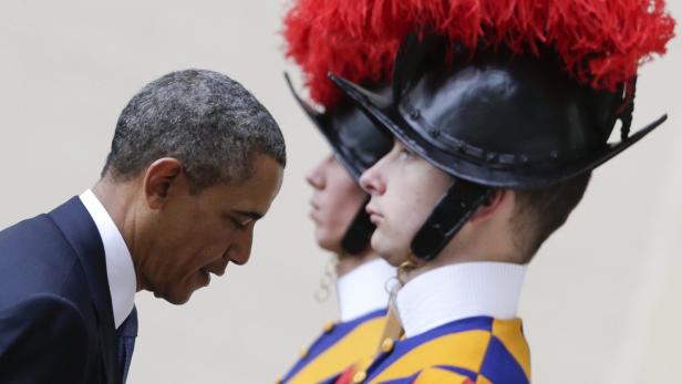Barack Obama bei einer Audienz bei der Schweizergarde im Vatikan.