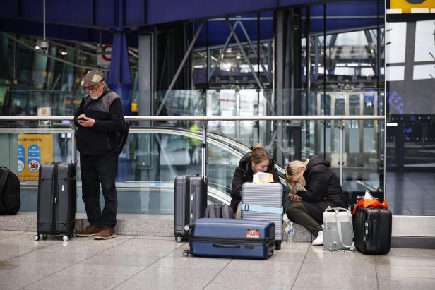 Londoner Flughafen nach Blackout geschlossen: 15 Wien-Flüge abgesagt