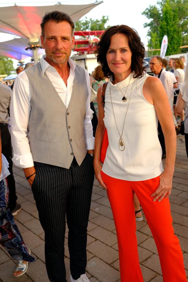 Premiere von West Side Story in Mörbisch Volker Piesczek und Eva Glawischnig