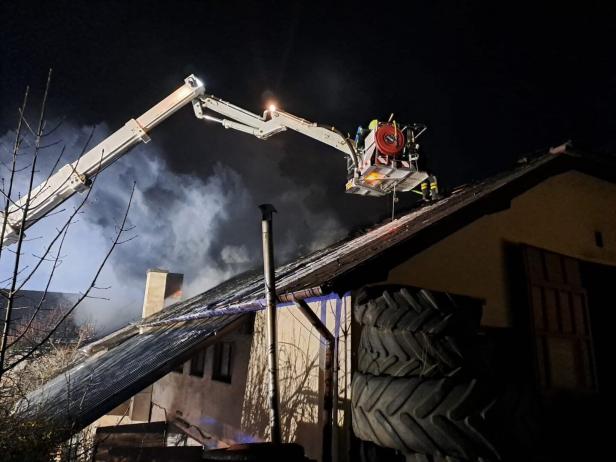 160 Feuerwehrleute waren im Bezirk Amstetten im Löscheinsatz