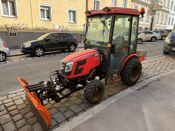 Kreativer Parkplatzraub: Wie in Wien Stellplätze blockiert werden