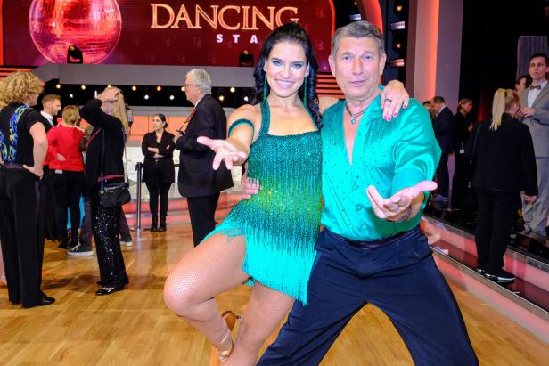 Dancing Stars 2025, 1. Sendung Conny Kreuters ehrliche Reaktion auf "Dancing Stars"-Aus und Kritik von Otto Konrad