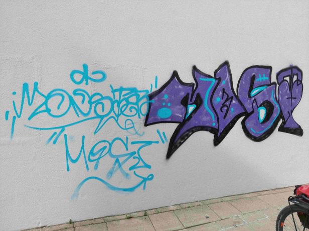 "Massive Sachbeschädigungen": Polizei sucht Graffiti-Sprayer in Purkersdorf