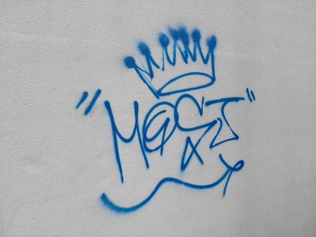 "Massive Sachbeschädigungen": Polizei sucht Graffiti-Sprayer in Purkersdorf